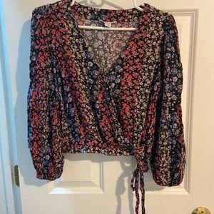 American Eagle Floral Top Size Small